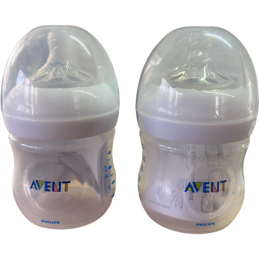 - Avent Lot of 2 4 Oz feeding bottle’s NEW